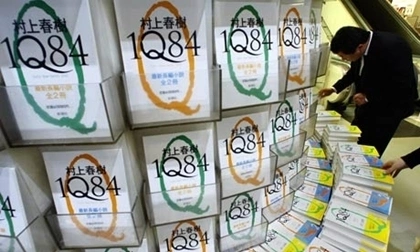 Sự ra đời của bộ tiểu thuyết '1Q84' càng khẳng định vị trí của Murakami trên văn đàn Nhật. Ảnh: kirainet.