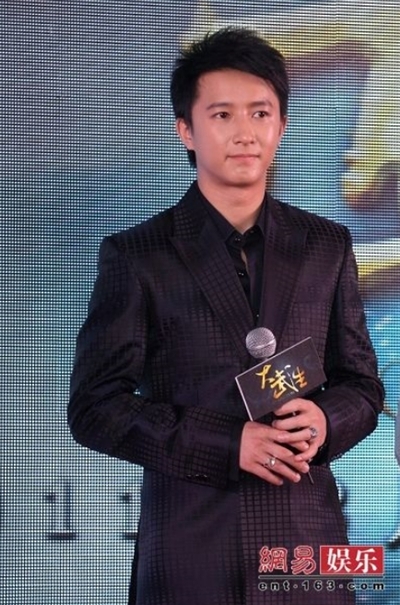 Hàn Canh (Han Geng) từng là thành viên nhóm nhạc Super Junior nổi tiếng của Hàn Quốc. Anh là người Trung Quốc duy nhất trong nhóm. Han Geng rời nhóm trở về Trung Quốc xây dựng sự nghiệp riêng từ năm 2010. Hàn Canh (Han Geng) từng là thành viên nhóm nhạc Super Junior nổi tiếng của Hàn Quốc. Anh là người Trung Quốc duy nhất trong nhóm. Han Geng rời nhóm trở về Trung Quốc xây dựng sự nghiệp riêng từ năm 2010.