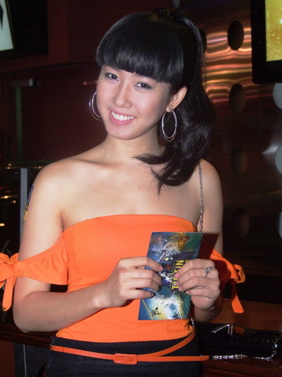 Cô gái trẻ đi cùng Ngô Quang Hải cũng quyến rũ, bốc lửa như siêu mẫu Phương Mai. Danh tính cô gái này vẫn chưa được tiết lộ. Cô gái trẻ đi cùng Ngô Quang Hải cũng quyến rũ, bốc lửa như siêu mẫu Phương Mai. Danh tính cô gái này vẫn chưa được tiết lộ.