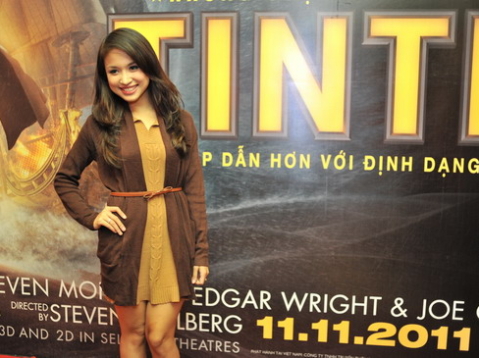 MC Thanh Vân Hugo đi xem phim một mình. Cô rất háo hức được là một trong những khán giả đầu tiên thưởng thức bộ phim này. MC Thanh Vân Hugo đi xem phim một mình. Cô rất háo hức được là một trong những khán giả đầu tiên thưởng thức bộ phim này.