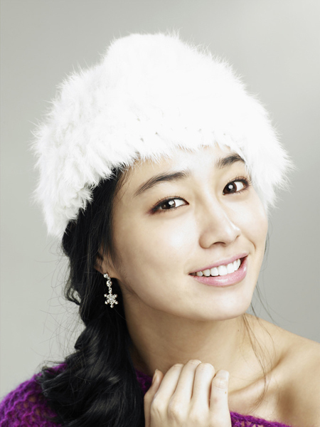 Xếp thứ ba là cô nàng Lee Min Jung.