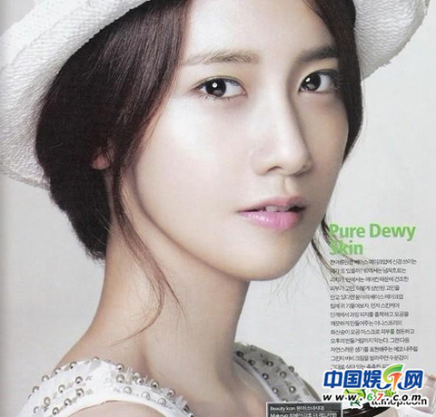 Thành viên của nhóm nhạc nữ đình đám SNSD - Yoona xếp thứ 10.