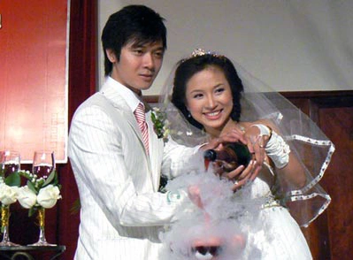 Thanh Vân cùng người chồng hơn một tuổi Tường Linh trong lễ cưới năm 2008. Ảnh: Ngọc Trâm.