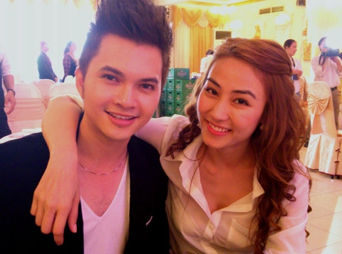 Ca sĩ Nam cường là bạn thân của Lê Phương (trái) và Ngân Khánh. Ca sĩ Nam cường là bạn thân của Lê Phương (trái) và Ngân Khánh.