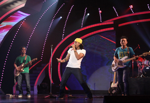Phạm Anh Khoa và Park Band trình diễn. Ảnh: Ân Nguyễn. Phạm Anh Khoa và Park Band trình diễn. Ảnh: Ân Nguyễn.