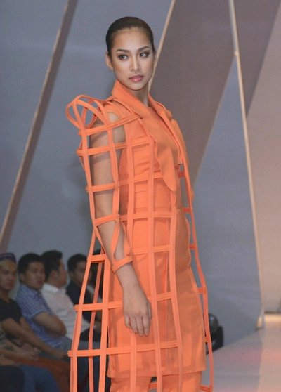 Giải vàng Siêu mẫu 2011 - Vương Thu Phương. Giải vàng Siêu mẫu 2011 - Vương Thu Phương.