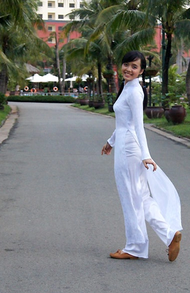 con-gai-trang-nhung_hat-1346989147_480x0