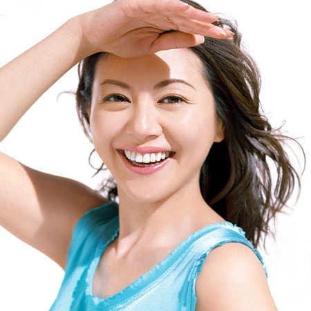 Koizumi Kyoko sinh năm 1966, diễn viên, ca sĩ nổi tiếng Nhật,