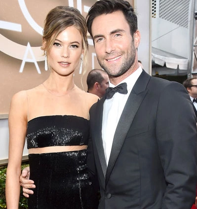 vo-adam-levine-mang-thai-con-dau-long