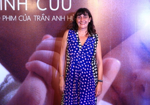 Nhà sản xuất phim người Pháp - Sylvie Pialat - trong buổi ra mắt phim Vĩnh cửu của đạo diễn Trần Anh Hùng ở Hà Nội hôm 5/9. Ảnh: Nick M.