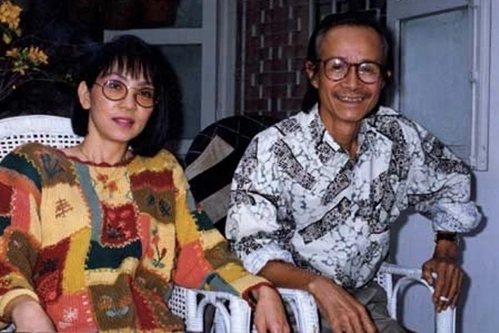 nhan-sac-my-nhan-trinh-cong-son-tung-gui-300-buc-thu-tinh-7