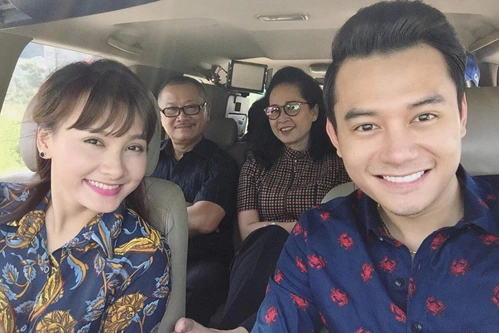 song-chung-voi-me-chong-nguoi-phan-xu-hut-khan-gia-nho-doi-moi-tu-duy-lam-phim-3