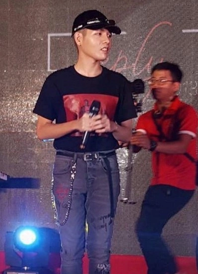 Có thể nói, đây chính là một trong những sự thay đổi ngoại hình ngoạn mục nhất showbiz Việt.