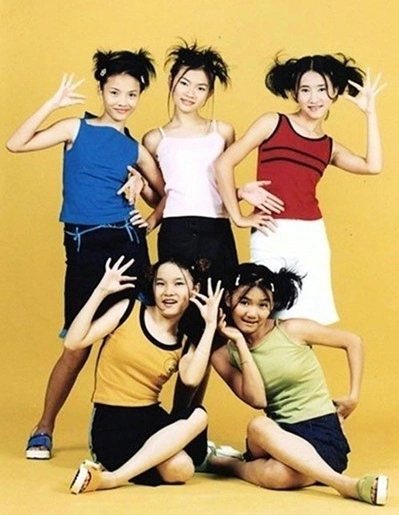 nhom-may-trang-sau-17-nam-ke-lan-dan-nguoi-yen-am