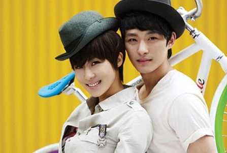Jeon Tae Soo bên Ha Ji Won.