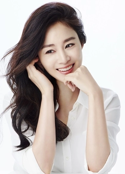 Nhan sắc khuynh đảo một thời của ngọc nữ Kim Tae Hee - 12