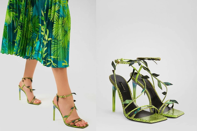Trên sàn diễn ra mắt bộ sưu tập Xuân - Hè 2020, Versace giới thiệu giới mộ điệu đôi Antheia Leaf ( giá 1.550 USD). Hãng thời trang Italy sử dụng chất liệu da bê và da rắn, chế tác phần đế độc đáo với màu xanh đậm giảm tông dần chuyển thành màu xanh lá. Những chiếc lá cắt may tỉ mỉ được gắn từ dây đai dọc theo thân dép nhằm thể hiện phong cách rừng nhiệt đới rõ nét hơn.