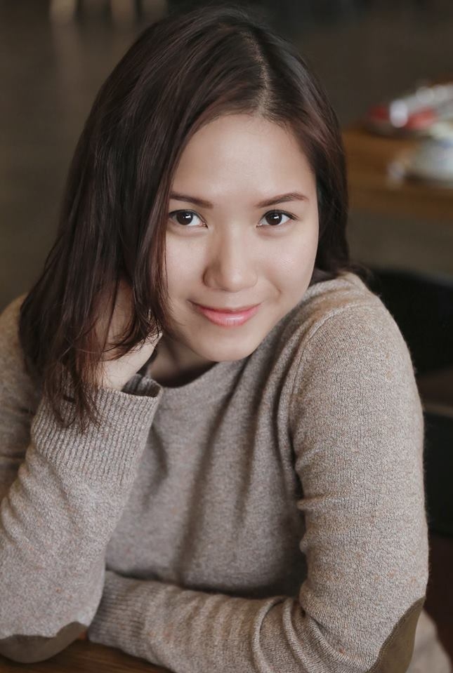 Vài năm qua, Thùy Chi nhận được nhiều thắc mắc về sự lột xác. Người đẹp cho biết cô không đi phẫu thuật thẩm mỹ như lời đồn, chỉ giảm cân để mặc được những trang phục mình thích và duy trì các chỉ số sức khỏe ở mức tốt. Làn da đẹp cũng là một lợi thế sẵn có của ca sĩ.