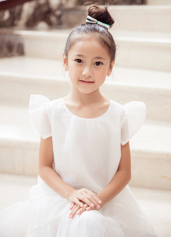 Bé sinh ra tại Mỹ, là niềm ao ước từ lâu của Hoa hậu Việt Nam 1992. Chị rất hạnh phúc với niềm vui lớn này ở tuổi 39.