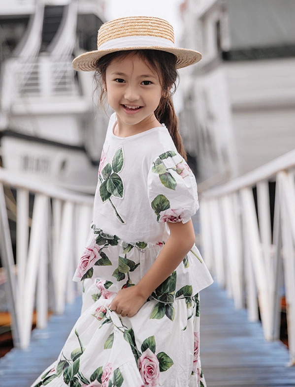 Mới sáu tuổi nhưng con bé hiểu chuyện, tình cảm, biết nhường nhịn và chăm sóc mọi người. Viann là niềm hạnh phúc và tự hào của tôi, Hà Kiều Anh nói.