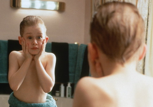 Vẻ ngây thơ, lém lỉnh của Macaulay Culkin khi vào vai Kevin.