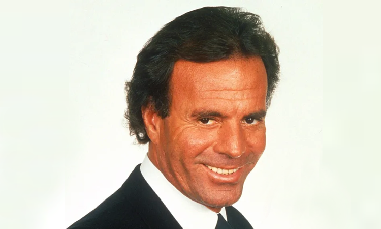 Julio Iglesias - thủ môn Real Marid thành danh ca - Báo VnExpress Giải trí