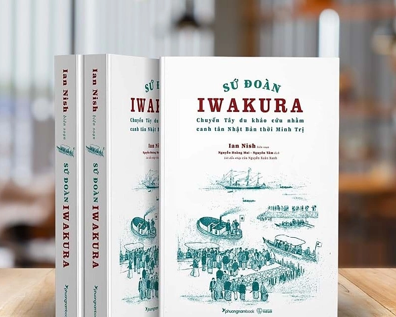 本 岩倉使節記 - 明治時代の日本を改革するための西洋への調査旅行。写真: 本好き