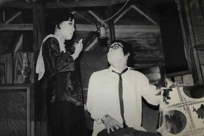 Ngoài các tuồng cổ trang, họ còn gắn bó trong nhiều vở tâm lý - xã hội. Giai đoạn đó, ngoài Bạch Tuyết, Hùng Cường - liên danh sóng thần của đoàn Dạ Lý Hương,  Lệ Thủy - Minh Phụng nổi lên như một đối trọng, được khán giả gọi là cặp bão biển theo tên một cuốn băng ăn khách của cả hai.