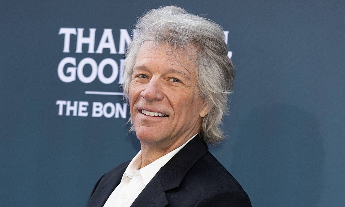 Jon Bon Jovi ngăn người phụ nữ nhảy cầu - Báo VnExpress Giải trí