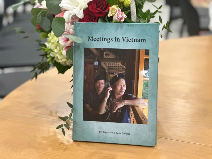 Cuốn Meetings in Vietnam. Ảnh: Hà Thu