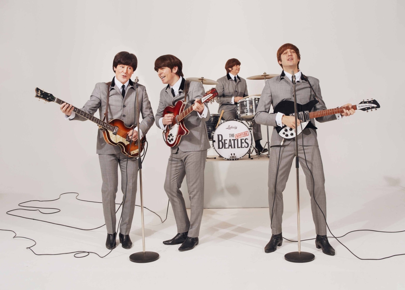 Nhóm nhạc mô phỏng The Beatles đến Việt Nam - Báo VnExpress Giải trí