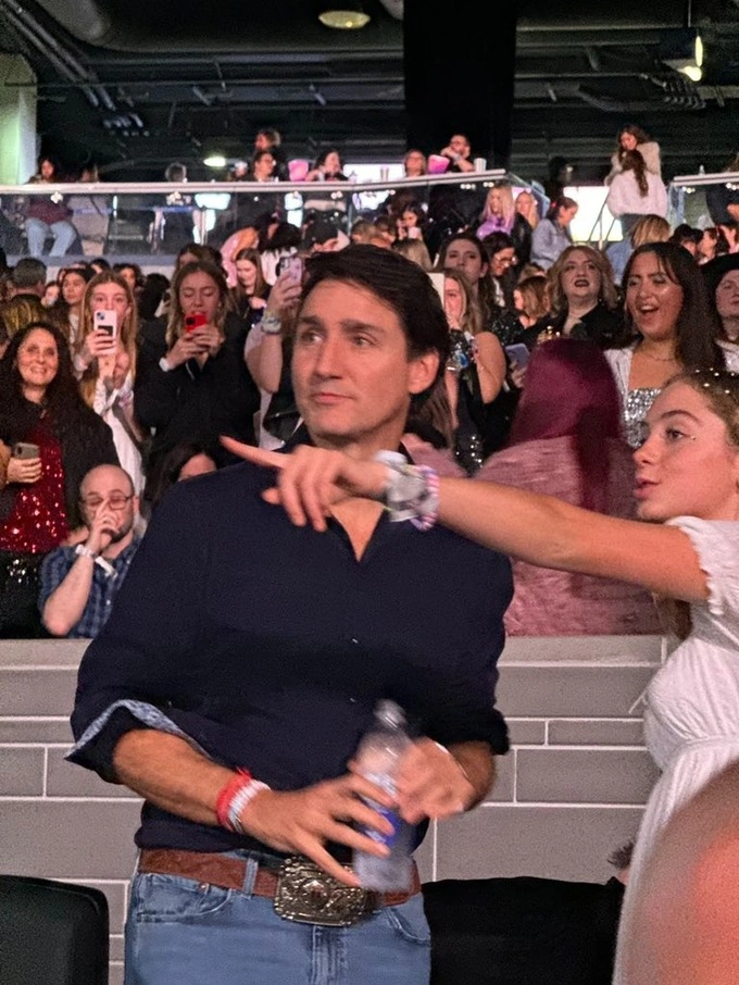 Ông Justin Trudeau tại concert The Eras Tour. Ảnh: X/ @sarahelizabth13