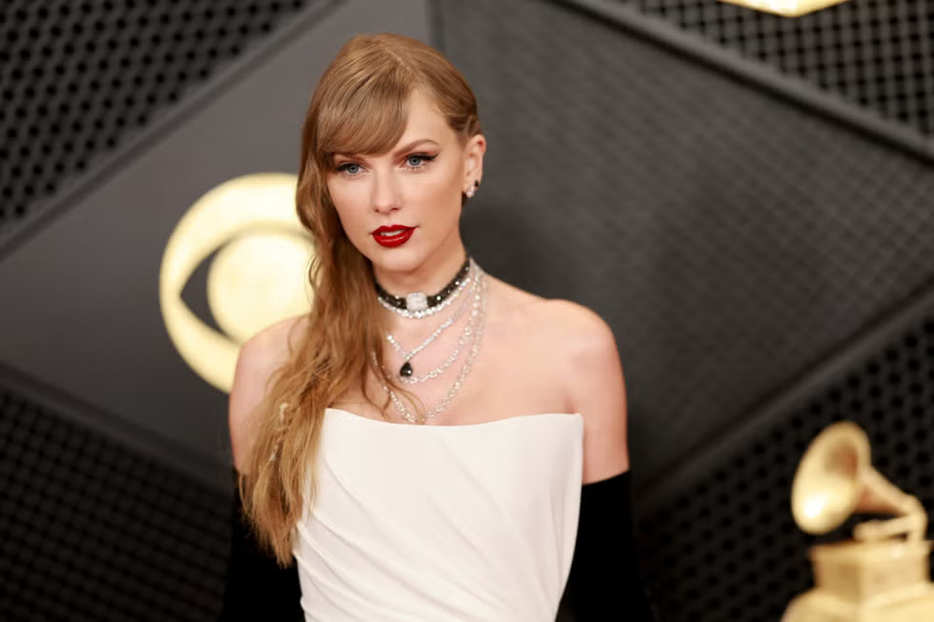 Taylor Swift sẽ trao giải Grammy 2025 - Báo VnExpress Giải trí