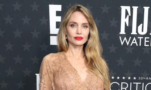 Tin tức Angelina Jolie mới nhất trên VnExpress