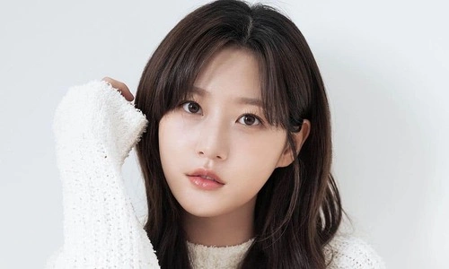 Tin tức mới nhất về diễn viên Kim Sae Ron: scandal, tai nạn và tình yêu với Kim Soo Hyun