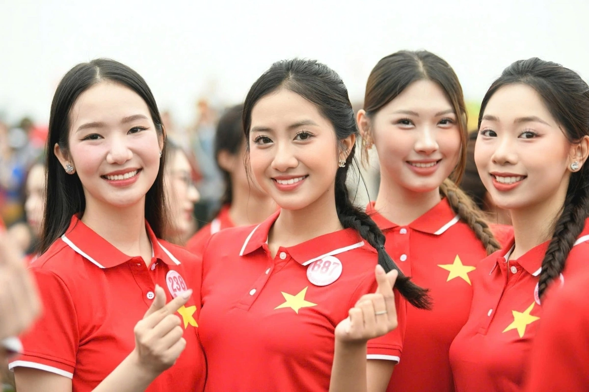 Hà Trúc Linh - ứng viên vương miện Hoa hậu Việt Nam - Báo VnExpress ...