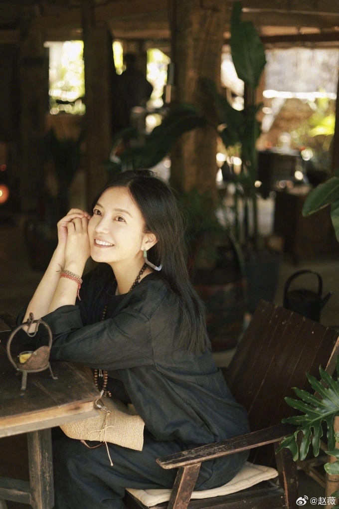 Bức hình Triệu Vy đăng trên trang cá nhân hồi tháng 3. Ảnh: Weibo/Zhao Wei