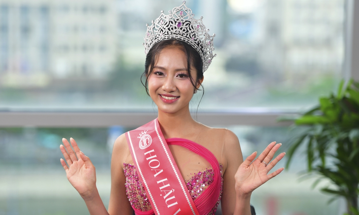 Hoa hậu Hà Trúc Linh: 'Thích bạn trai giỏi hơn tôi'