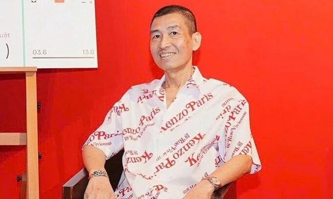 Họa sĩ Lê Thiết Cương Lê Thiết Cương tại sự kiện giới thiệu cuốn Trò chuyện với hội họa. Ảnh: Nhân vật cung cấp