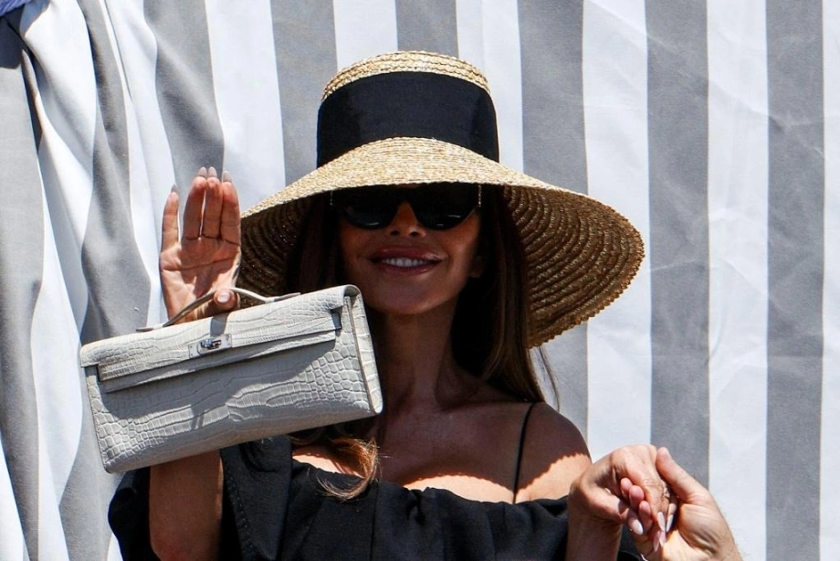 Inside Lauren Snchez's luxury handbag collection, featuring a rare $250,000 Herms - VnExpress International Inside Lauren Snchez's luxury handbag collection, featuring a rare $250,000 Herms - VnExpress International