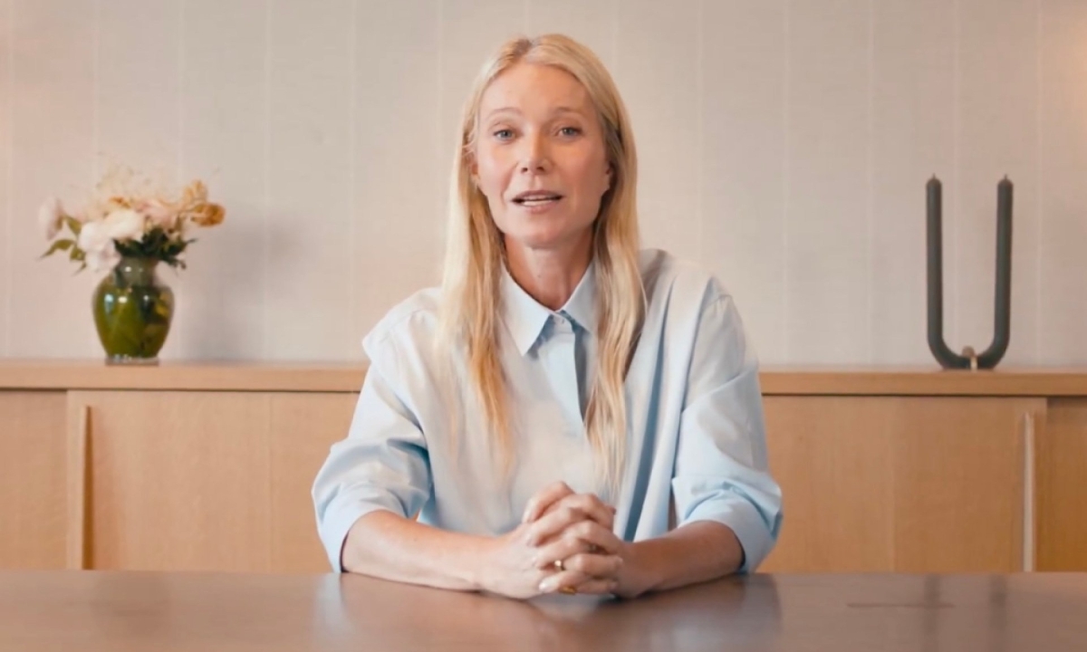 Gwyneth Paltrow làm việc cho công ty vướng vụ Kiss Cam