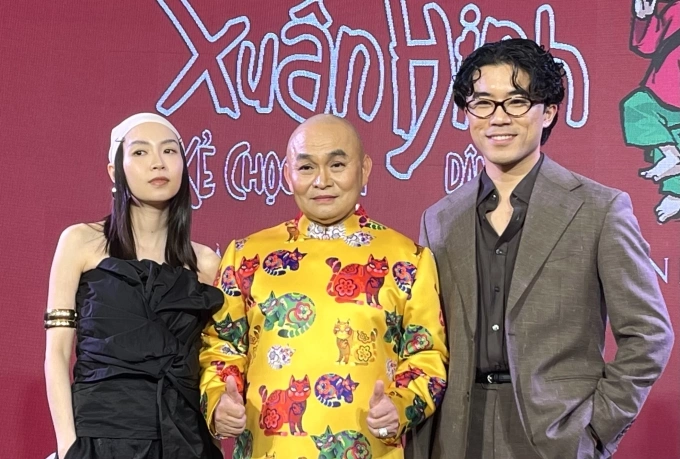 Nghệ sĩ Xuân Hinh bên con gái, con rể ở sự kiện. Ảnh: Phương Linh