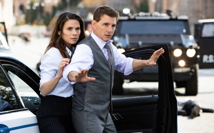 Tom Cruise và Hayley Atwell trong Mission Impossible: Dead Reckoning Part One (2023). Cả hai tái hợp trong phần 8, ra mắt hồi tháng 6. Ảnh: Paramount Pictures