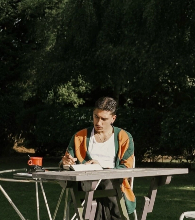 Cầu thủ Héctor Bellerín. Ảnh: Instagram nhân vật