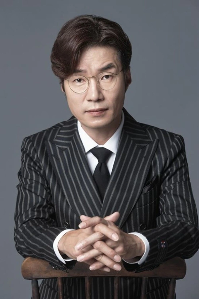 Diễn viên Song Young Kyu. Ảnh: Nate