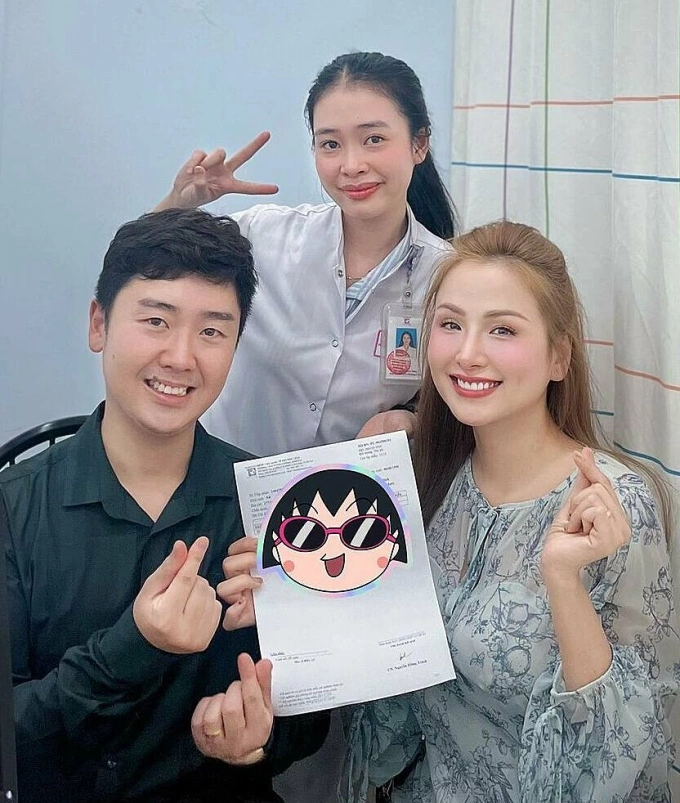 Vợ chồng Diễm Hương vui mừng khi thụ tin trong ống nghiệm thành công. Ảnh: Nhân vật cung cấp