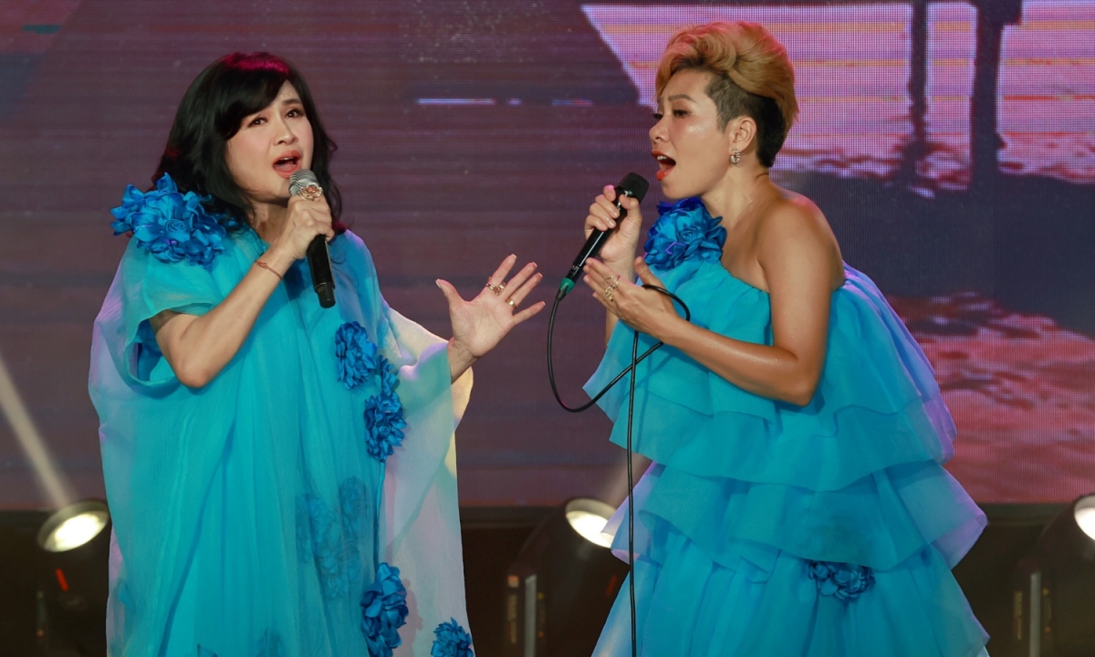 Hà Trần, Thanh Lam ăn ý khi song ca