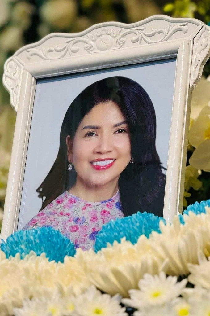 Bức chân dung được gia đình chọn làm di ảnh diễn viên Ngọc Trinh (1974-2025). Ảnh: Facebook Phạm Thị Ngọc Trinh