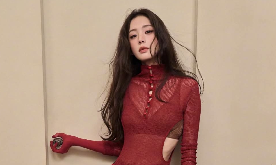 Mỹ nữ Tân Cương diện mốt khoe nội y