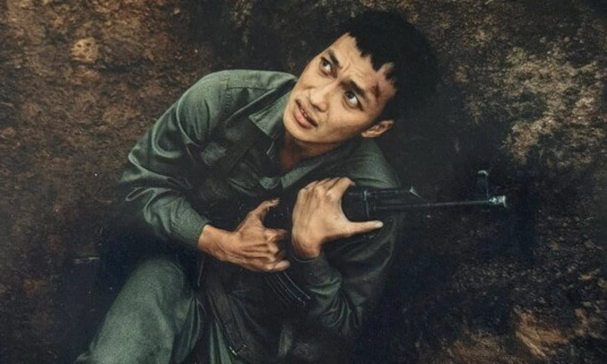 Lâm Thanh Nhã (vai Bình) trong Mưa đỏ.
